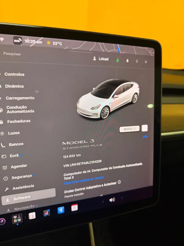 Tesla Model 3 Standard Range Plus RWD 18