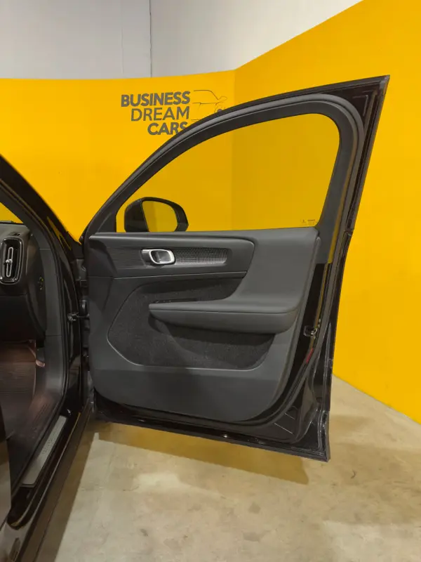Volvo XC 40 P8 AWD Recharge RDesign 15