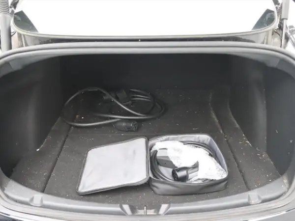 Tesla Model 3 Standard Range Plus RWD 22