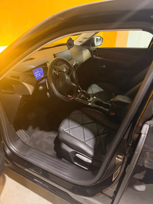 DS DS3 Crossback PureTech 155 Aut. PERFORMANCE LINE + 9