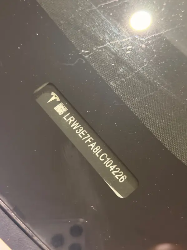 Tesla Model 3 Standard Range Plus RWD 11