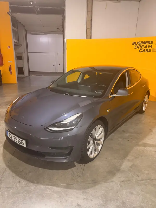 Tesla Model 3 Standard Range Plus RWD 4