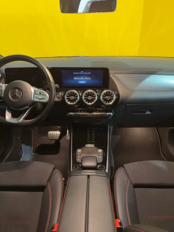 Mercedes-Benz EQA 250 AMG Line 15