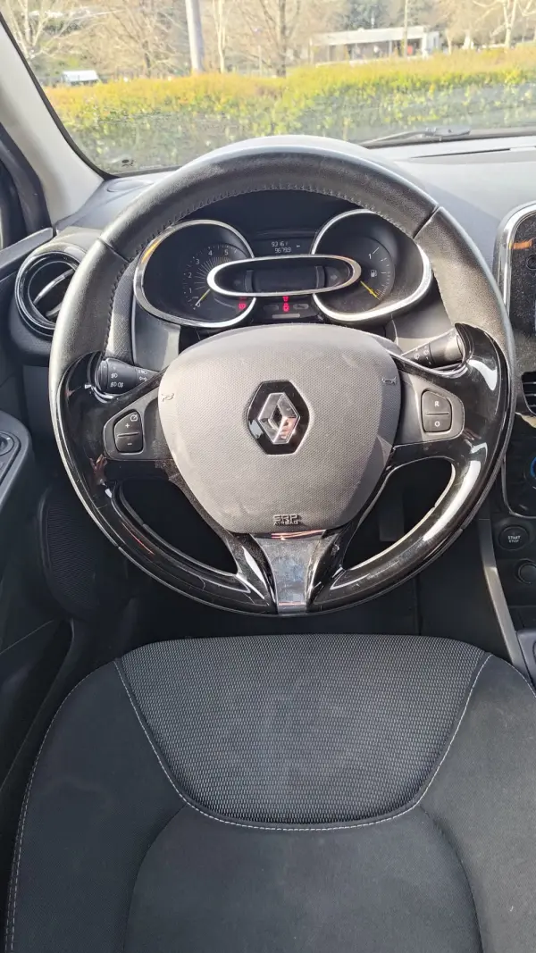 Renault Clio dCi 90 Dynamique 9