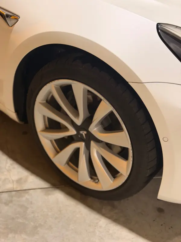 Tesla Model 3 Standard Range Plus RWD 9