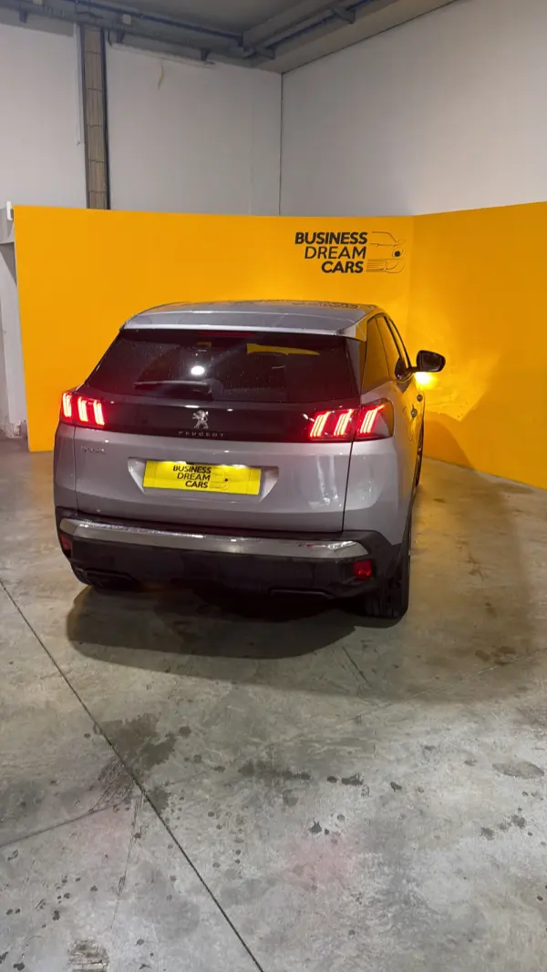 Peugeot 3008 1.5 BlueHDi Allure Pack EAT8 7