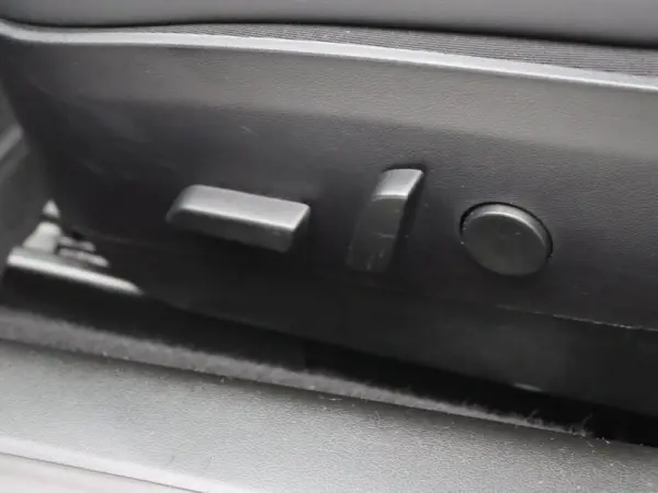 Tesla Model 3 Standard RWD 31