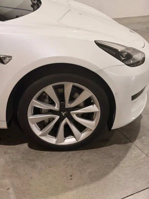 Tesla Model 3 Standard RWD Plus 5