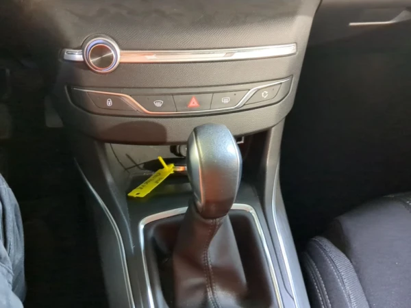 Peugeot 308 1.2 PureTech Allure EAT6 6