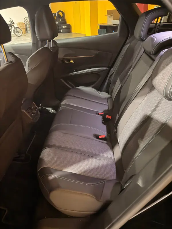 Peugeot 3008 1.6 Hybrid Allure Pack e-EAT8 18