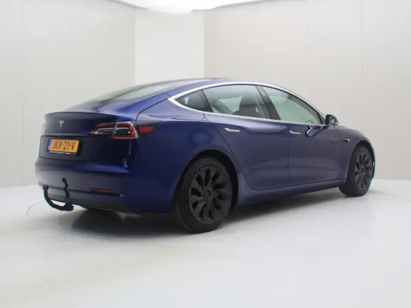 Tesla Model 3 Standard RWD 22