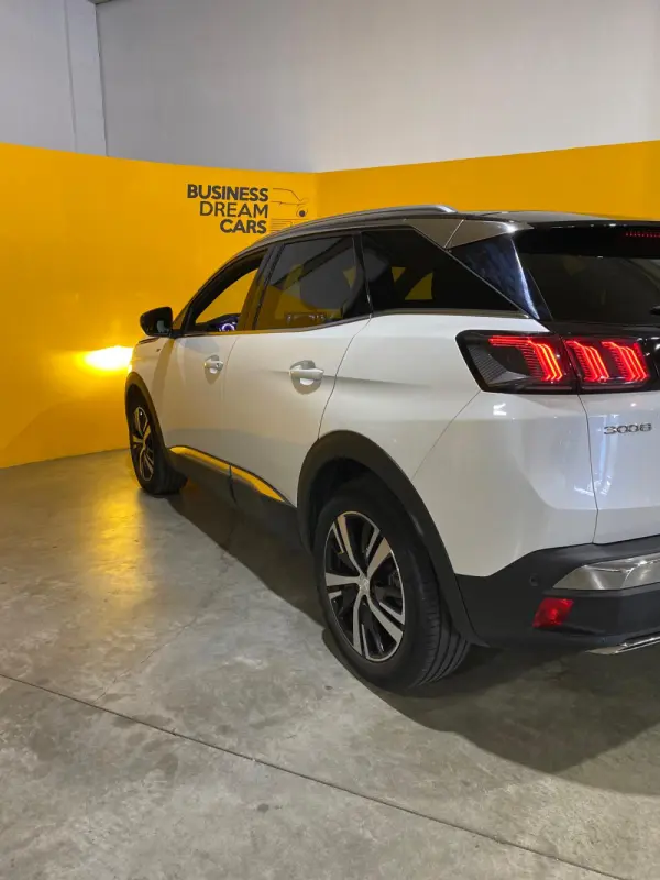 Peugeot 3008 1.2 PureTech GT Pack EAT8 9