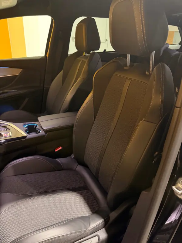 Peugeot 5008 1.2 PureTech GT EAT8 12