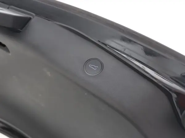 Tesla Model 3 Standard Range Plus RWD 23