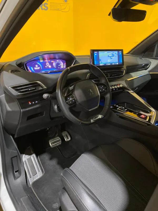 Peugeot 3008 1.2 PureTech GT Pack EAT8 11