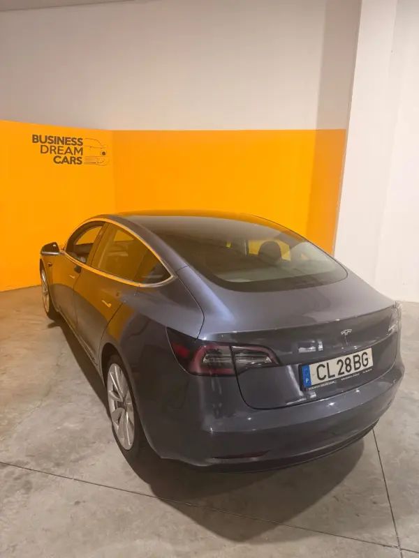 Tesla Model 3 Standard Range Plus RWD 7