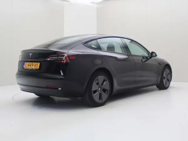Tesla Model 3 Standard Range Plus RWD 7