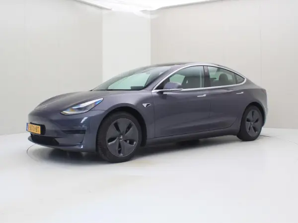 Tesla Model 3 Standard Range Plus RWD 25