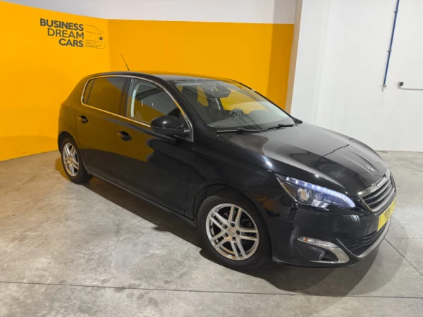 Peugeot 308 1.2 PureTech Allure EAT6 17