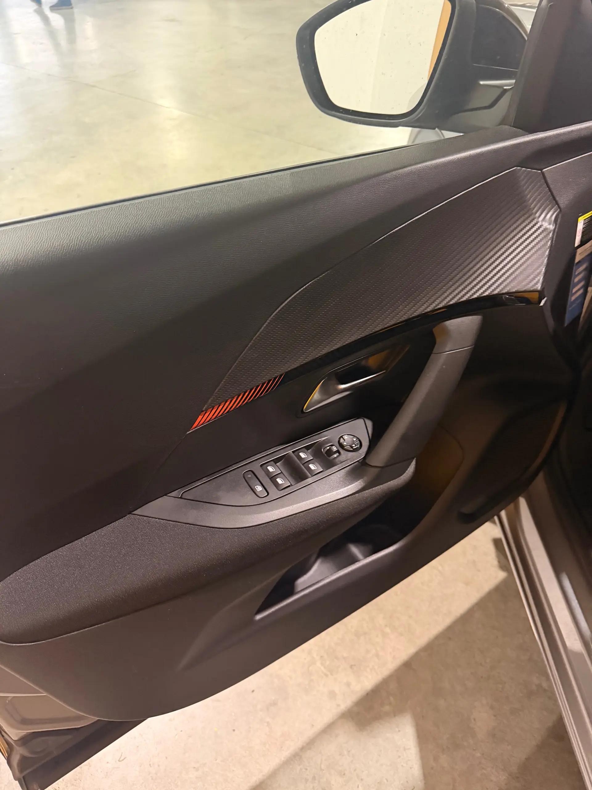 Peugeot e-2008 50 kWh Active Pack 10