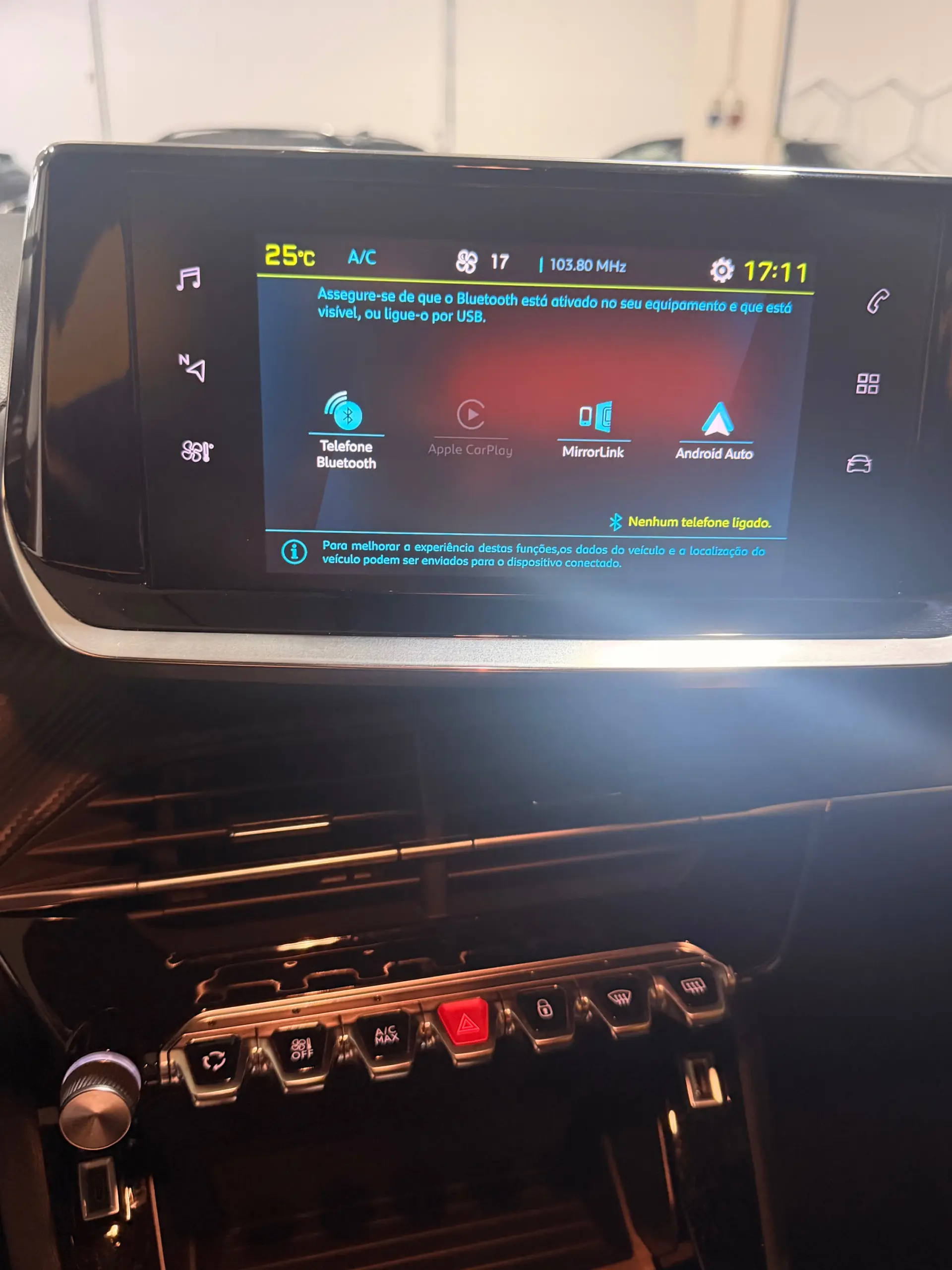 Peugeot e-2008 50 kWh Active Pack 13