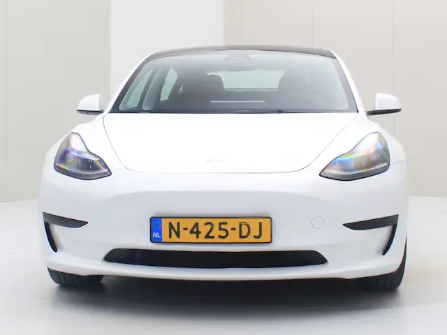 Tesla Model 3 Standard Range Plus RWD 7