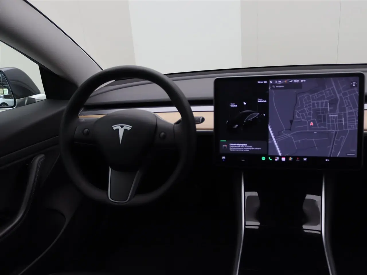 Tesla Model 3 Standard Range Plus RWD 24