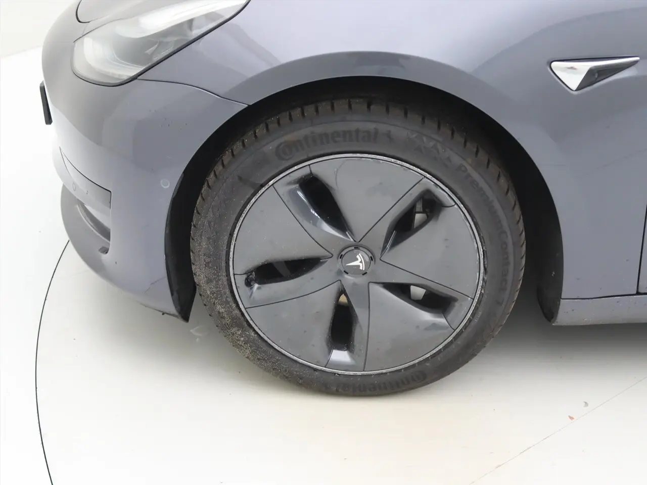 Tesla Model 3 Standard Range Plus RWD 29