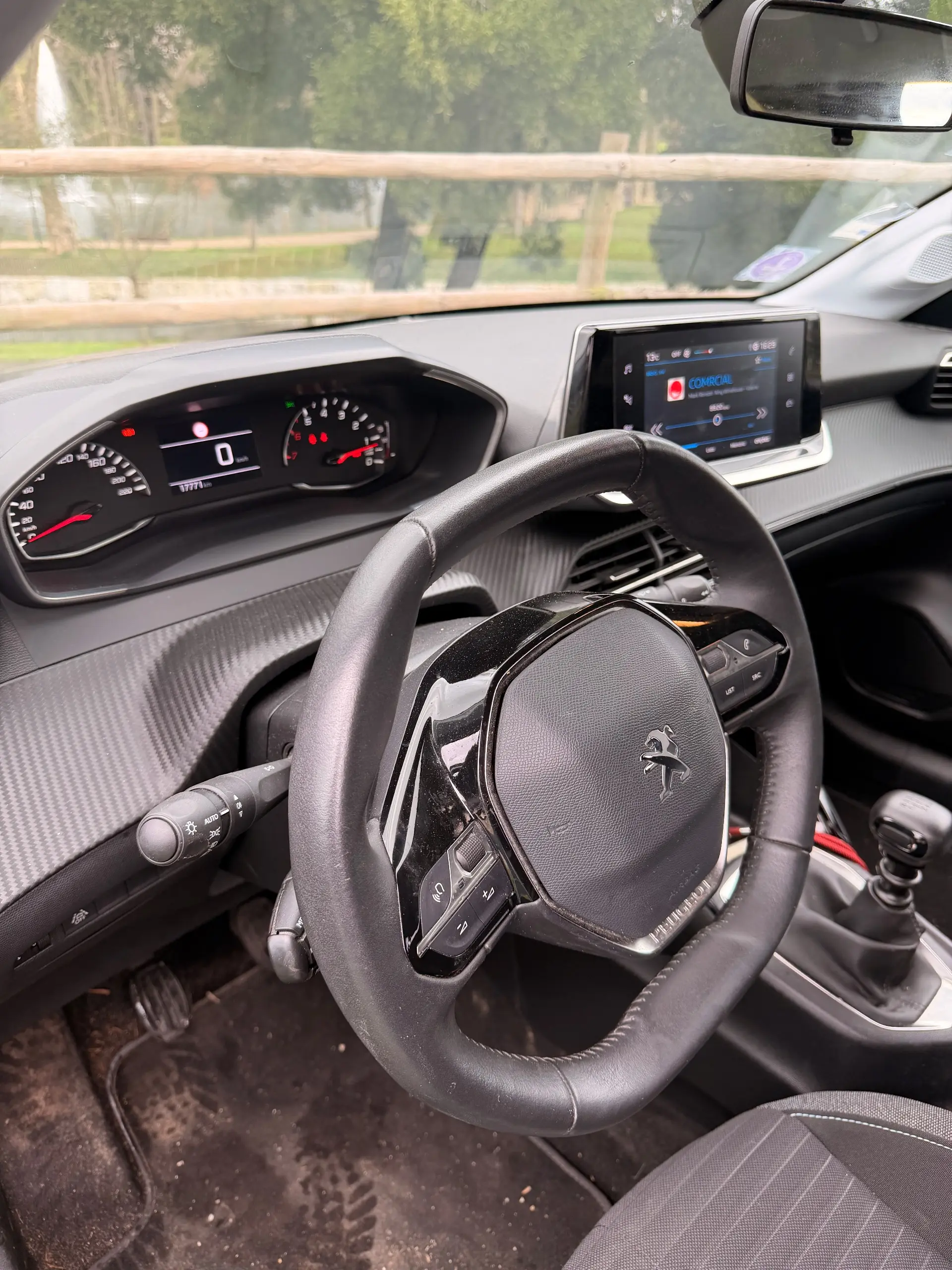 Peugeot 208 Benzin 100 Style 14