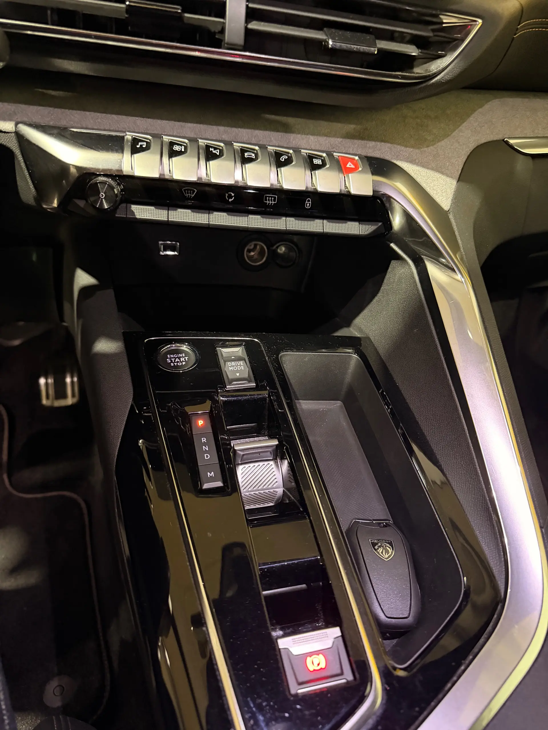 Peugeot 5008 BlueHDI 130 EAT8 GT 18