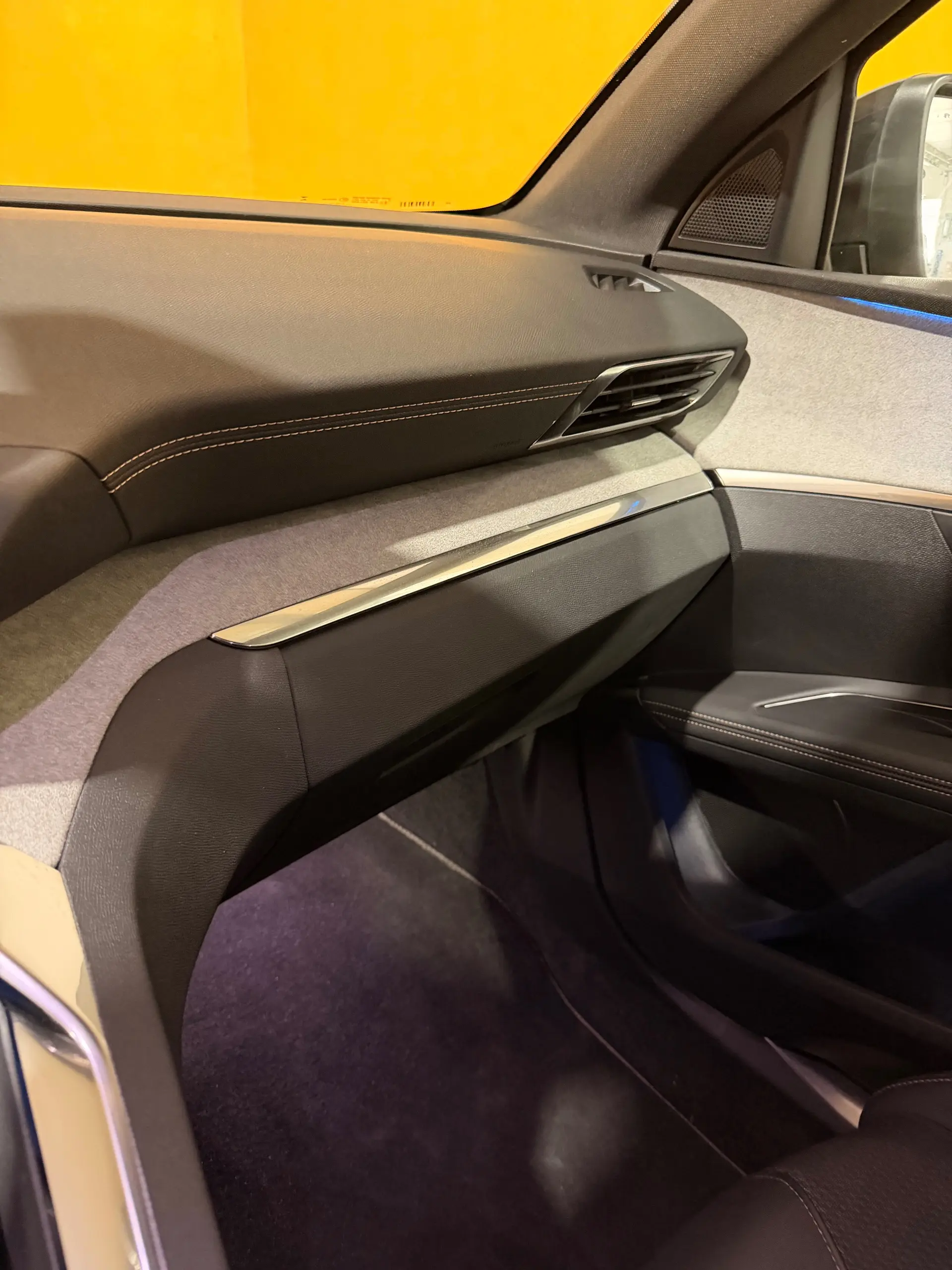 Peugeot 5008 BlueHDI 130 EAT8 GT 14