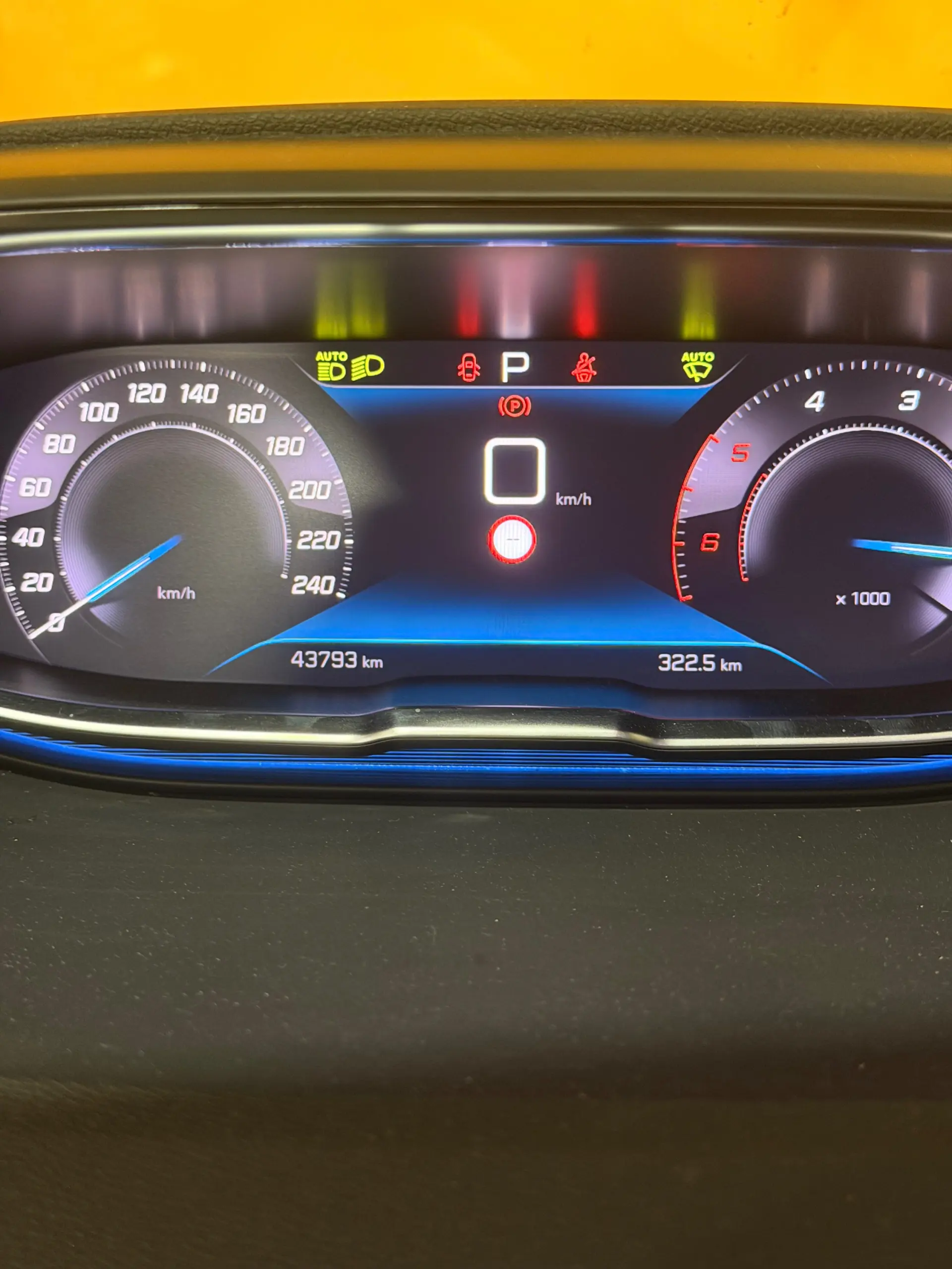 Peugeot 3008 1.5 BlueHDi Allure Pack EAT8 19