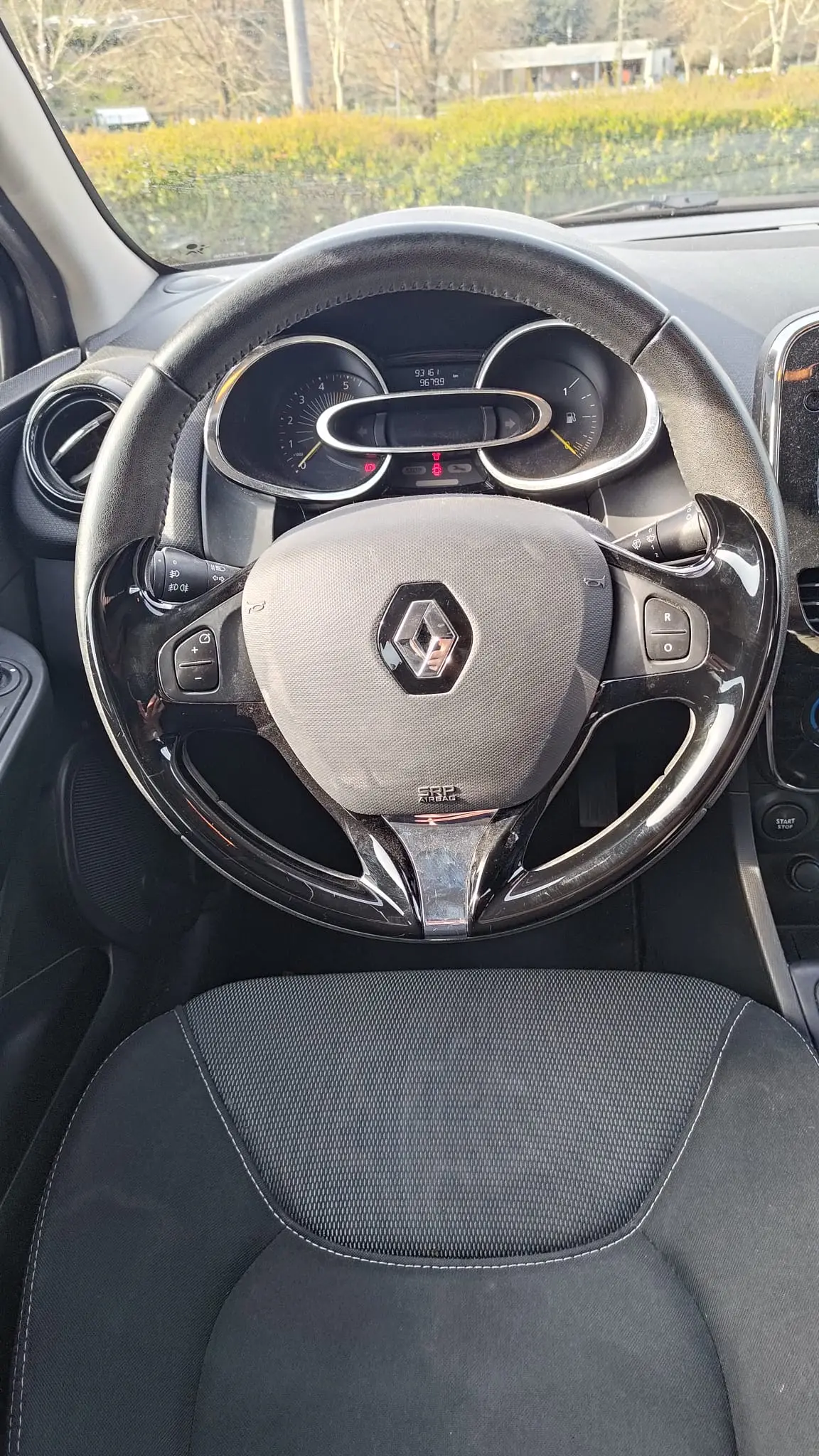 Renault Clio dCi 90 Dynamique 9