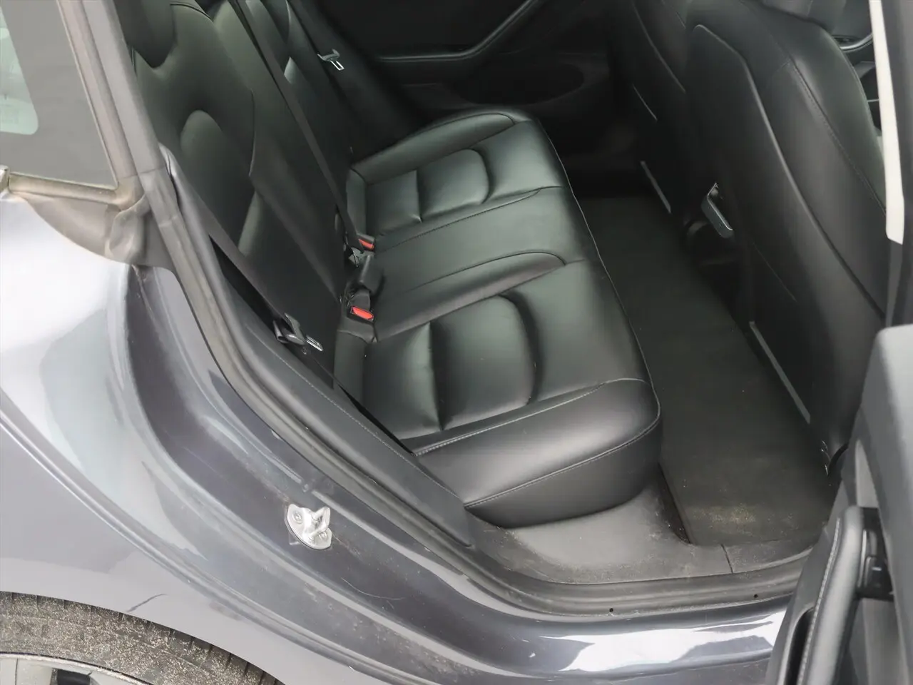 Tesla Model 3 Standard Range Plus RWD 30