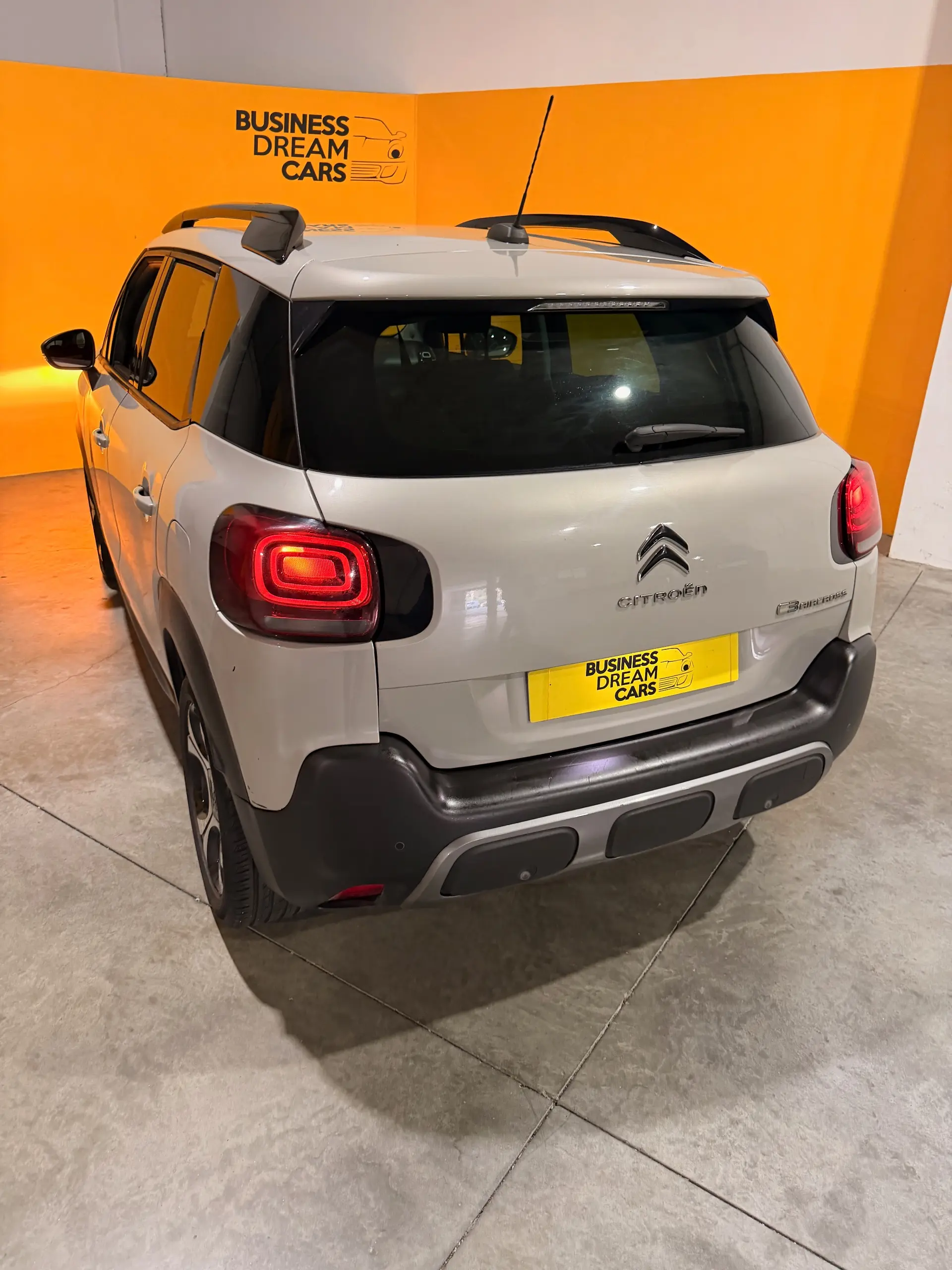 Citroën C3 Aircross 1.2 PureTech Shine Pack 12
