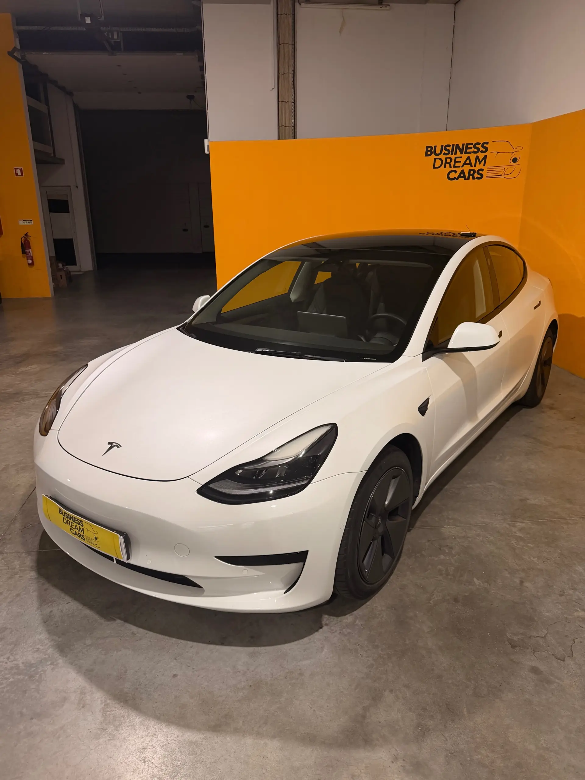 Tesla Model 3 Standard Range Plus RWD 4