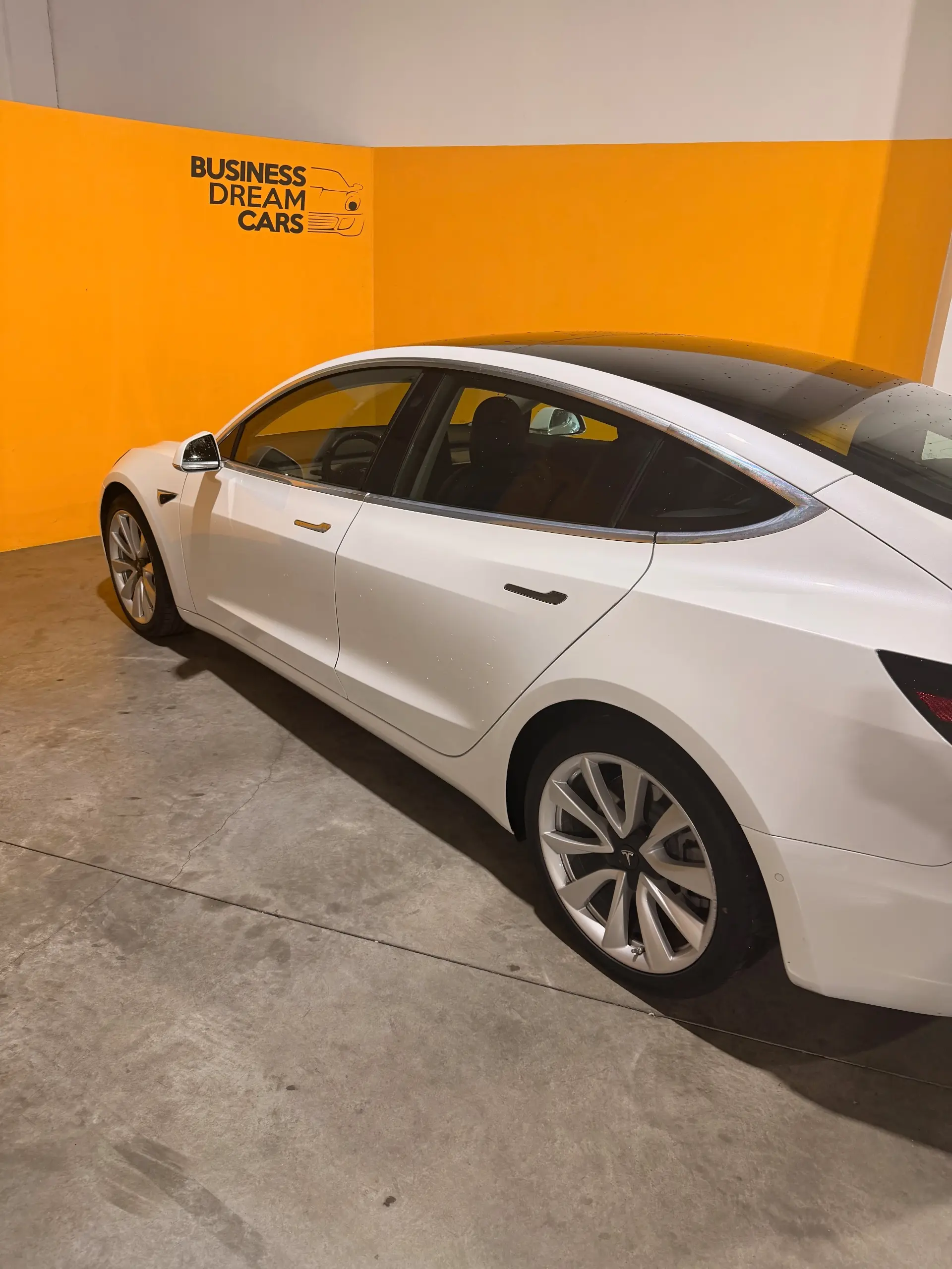 Tesla Model 3 Standard RWD Plus 13