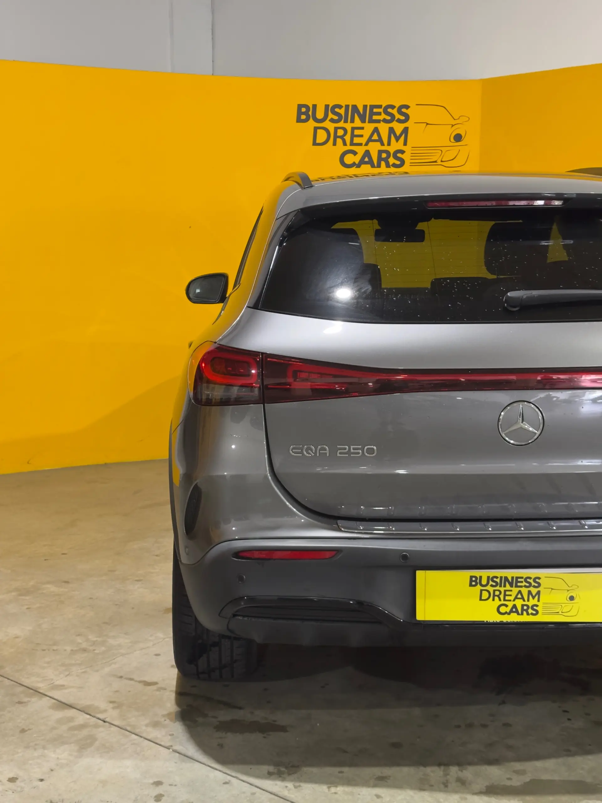 Mercedes-Benz EQA 250 AMG Line 7