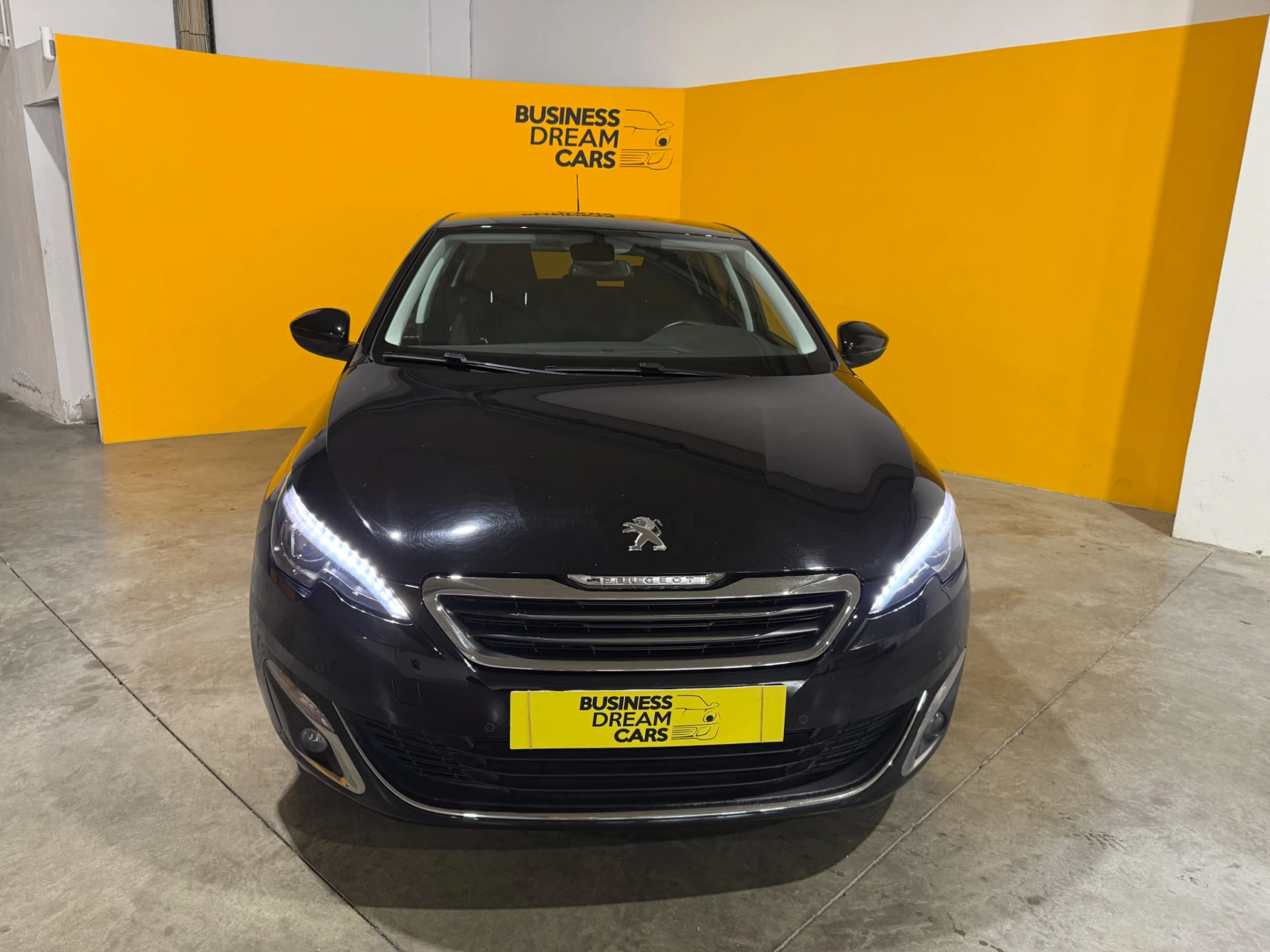 Peugeot 308 1.2 PureTech Allure EAT6 14