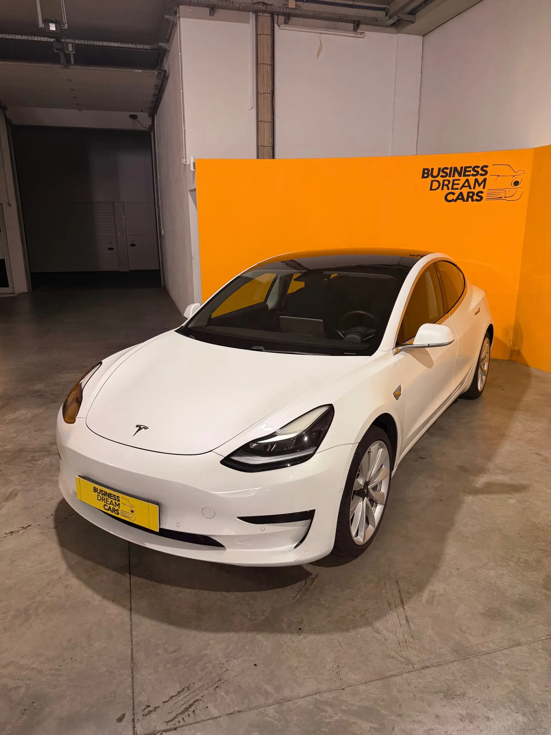 Tesla Model 3 Standard Range Plus RWD 4