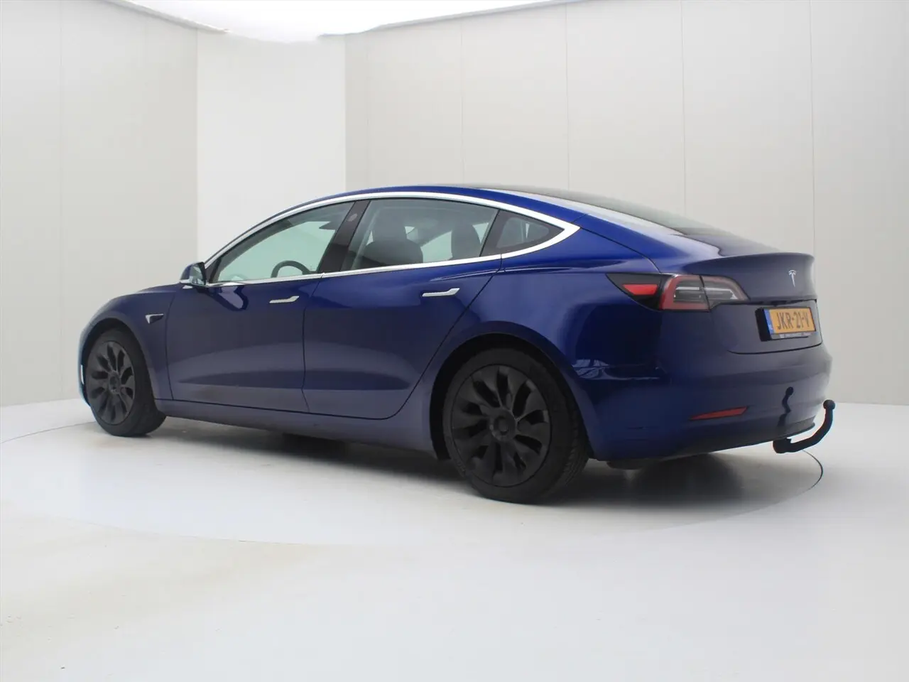 Tesla Model 3 Standard RWD 24