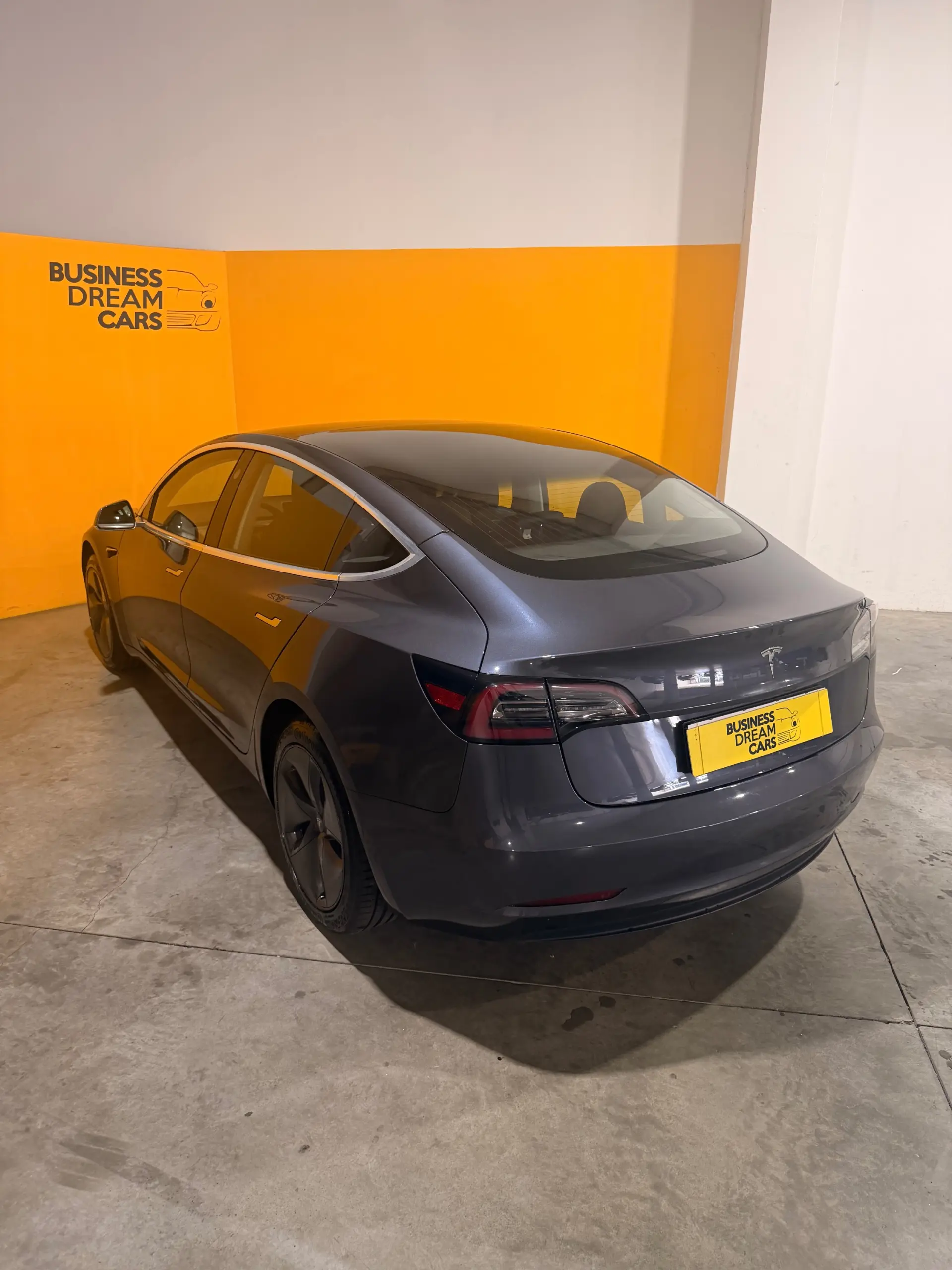 Tesla Model 3 Standard Range Plus RWD 7