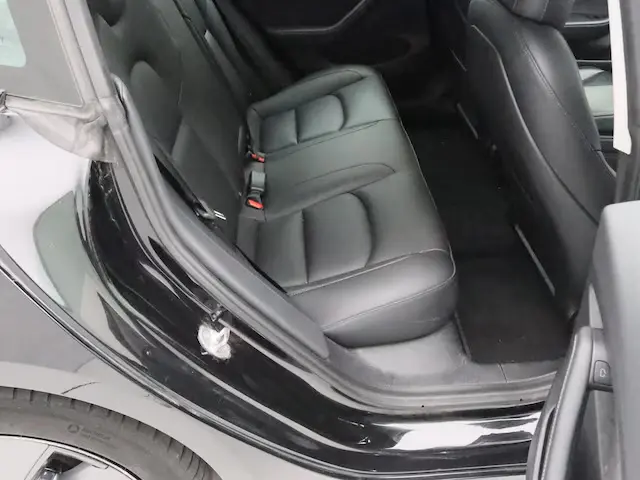 Tesla Model 3 Standard Range Plus RWD 12