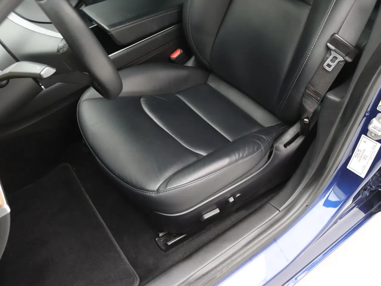 Tesla Model 3 Standard RWD 32