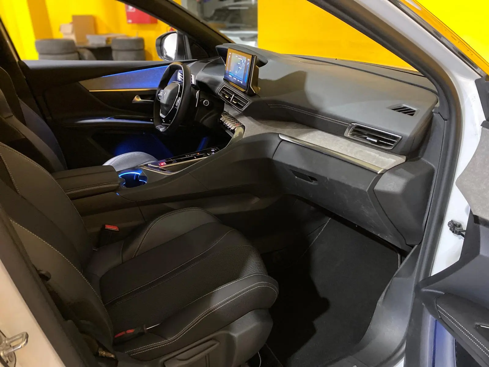 Peugeot 3008 1.2 PureTech GT Pack EAT8 14