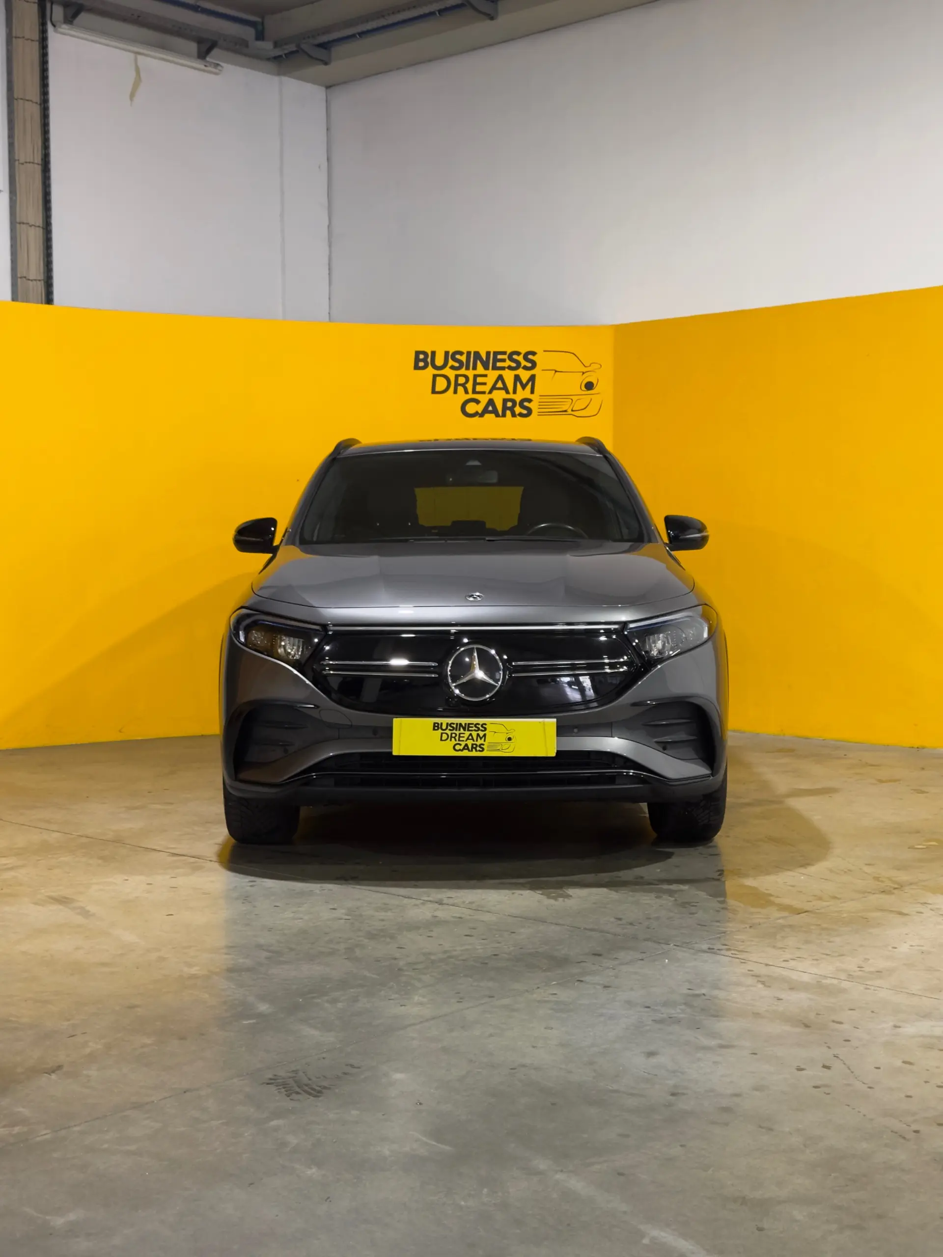Mercedes-Benz EQA 250 AMG Line 2