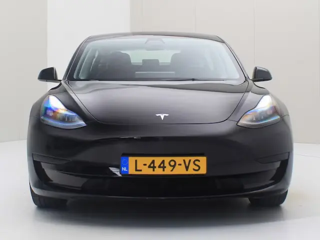 Tesla Model 3 Standard Range Plus RWD 4