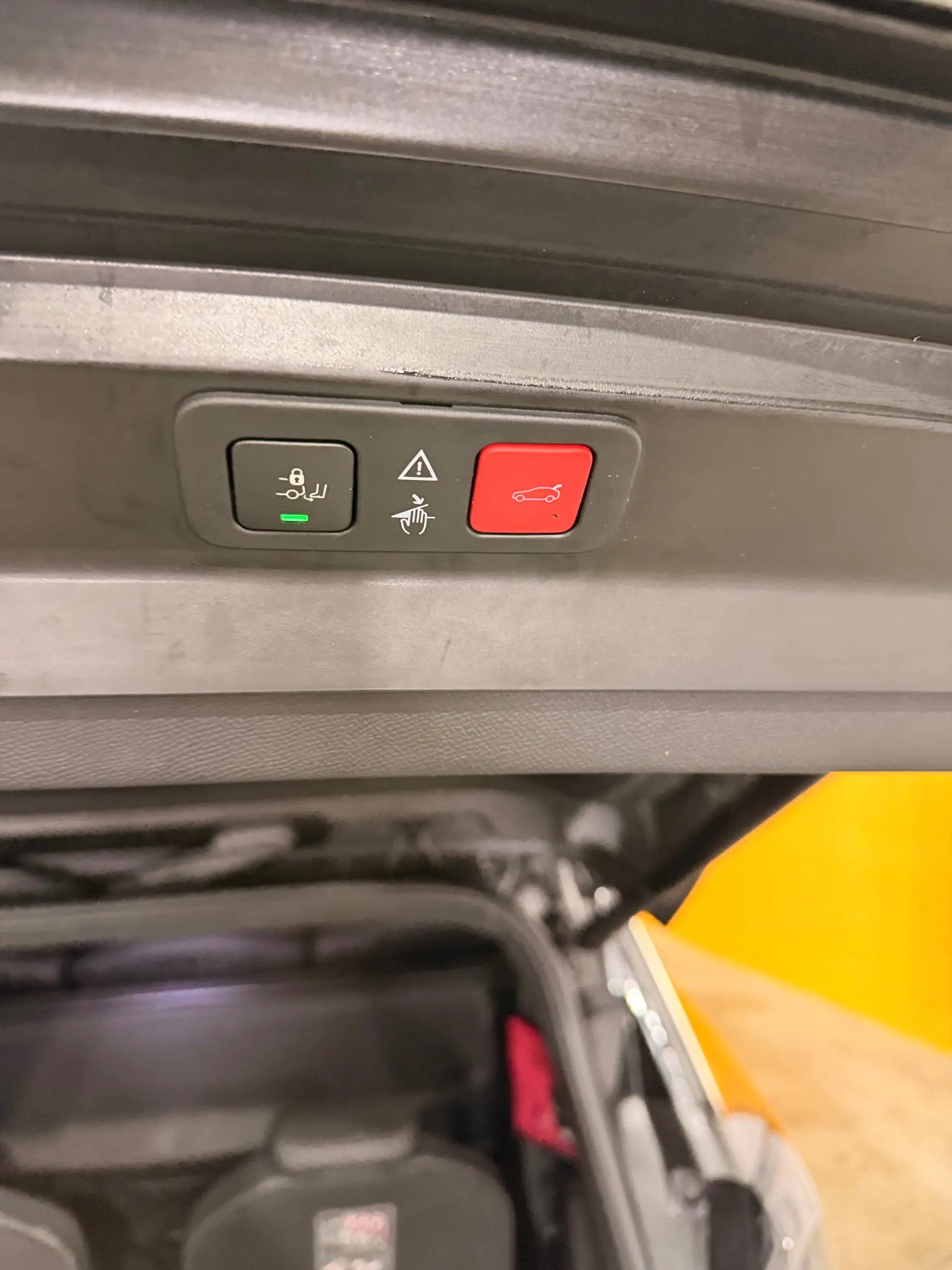 Peugeot 5008 BlueHDI 130 EAT8 GT 11