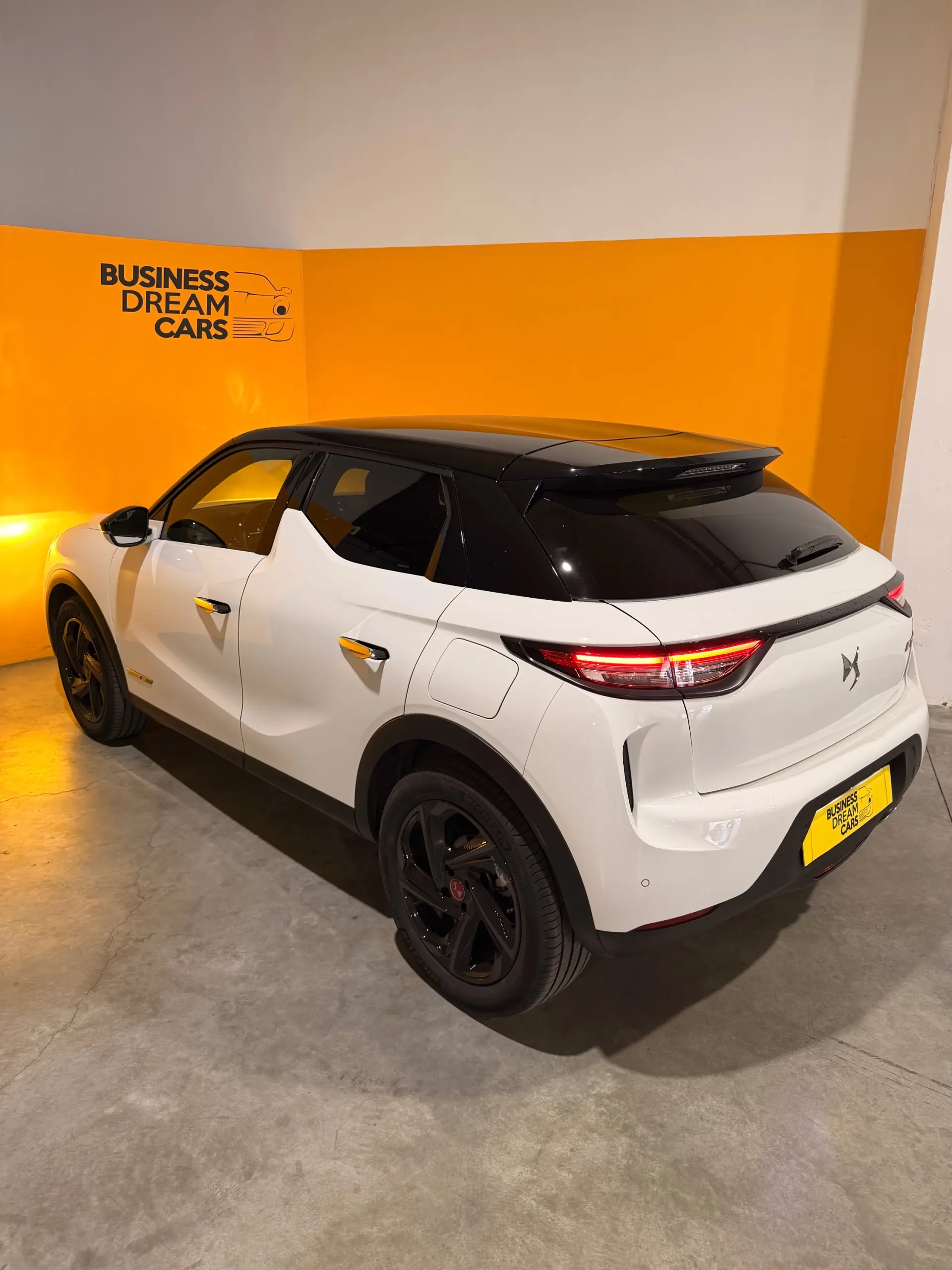 DS DS3 Crossback PureTech 130 Aut. PERFORMANCE LINE + 12