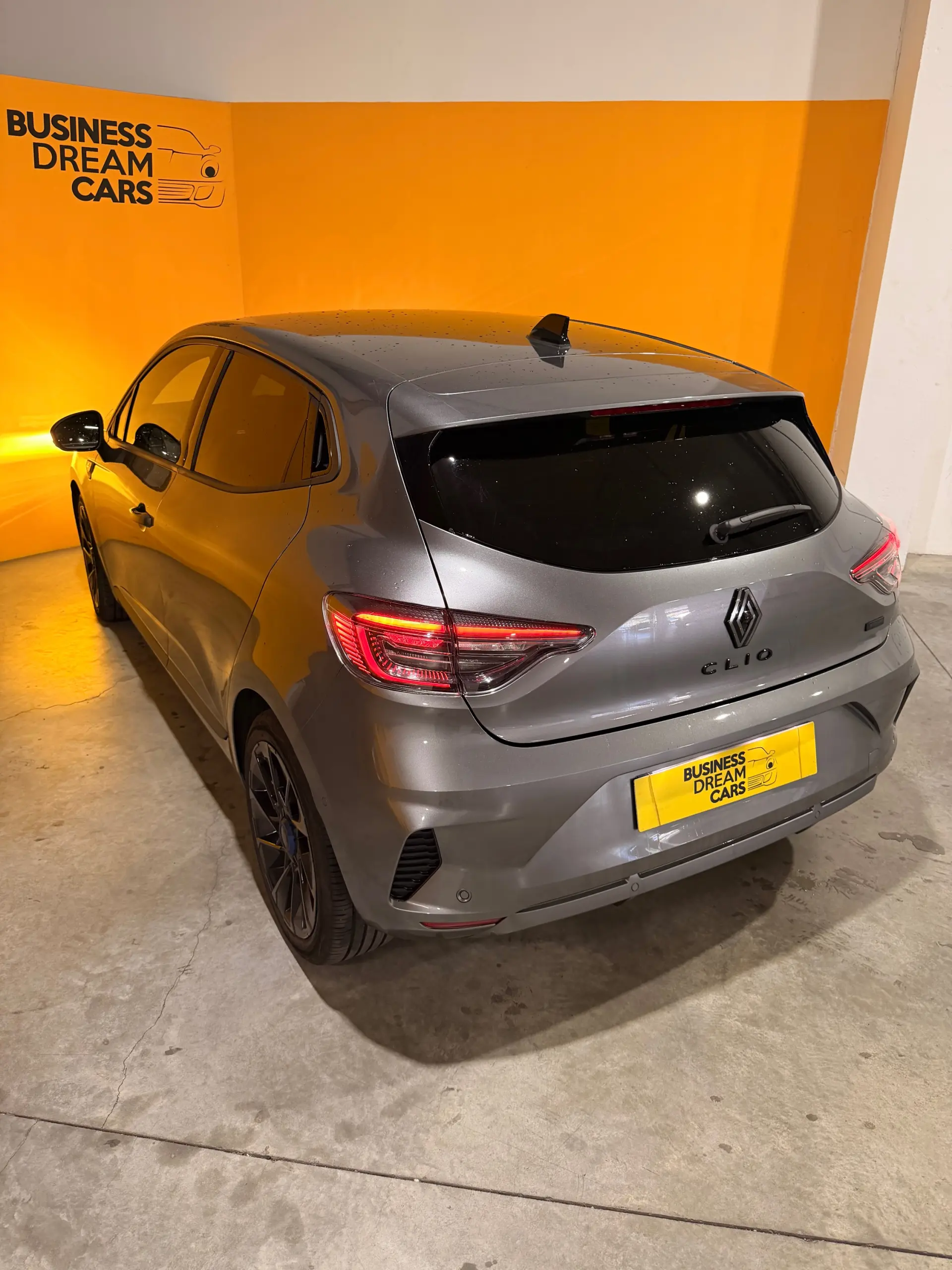 Renault Clio 1.6 E-Tech Full Hybrid Esprit Alpine 12